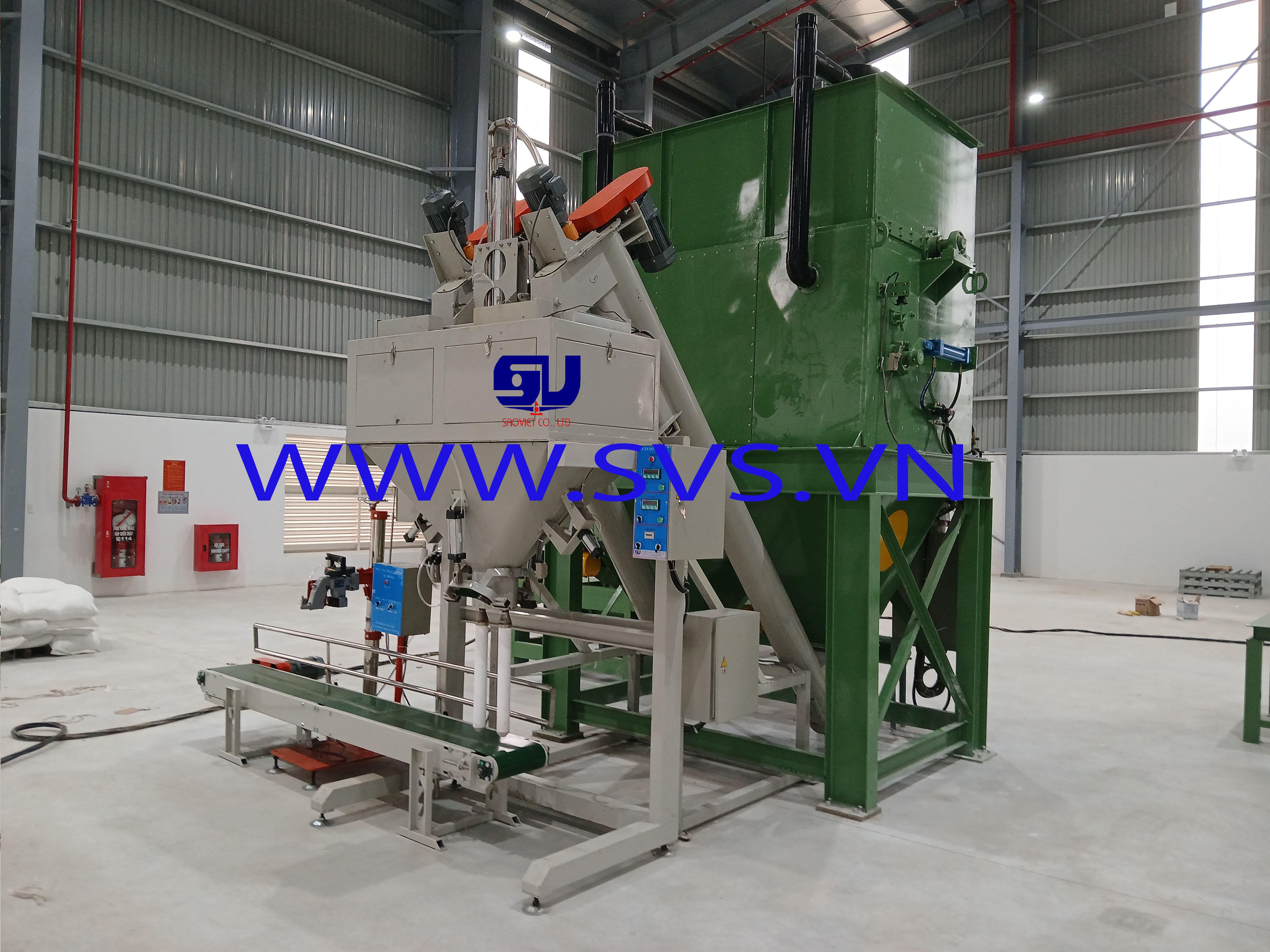 Lắp đặt dây chuyền trộn và cân đóng bao bột trét tường 2 phễu tại Công ty Bình Đông – Nghệ An Lắp đặt dây chuyền trộn và cân đóng bao bột trét tường 2 phễu tại Công ty Bình Đông – Nghệ An