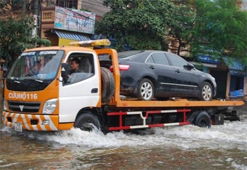 Tự khắc phục cân ô tô bị ngập nước