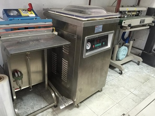 Các thao tác vận hành máy đóng bao hút chân không
